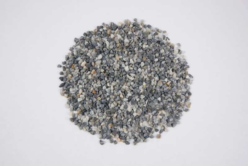 Кварцит песок т.-серый с белым 1-3 мм